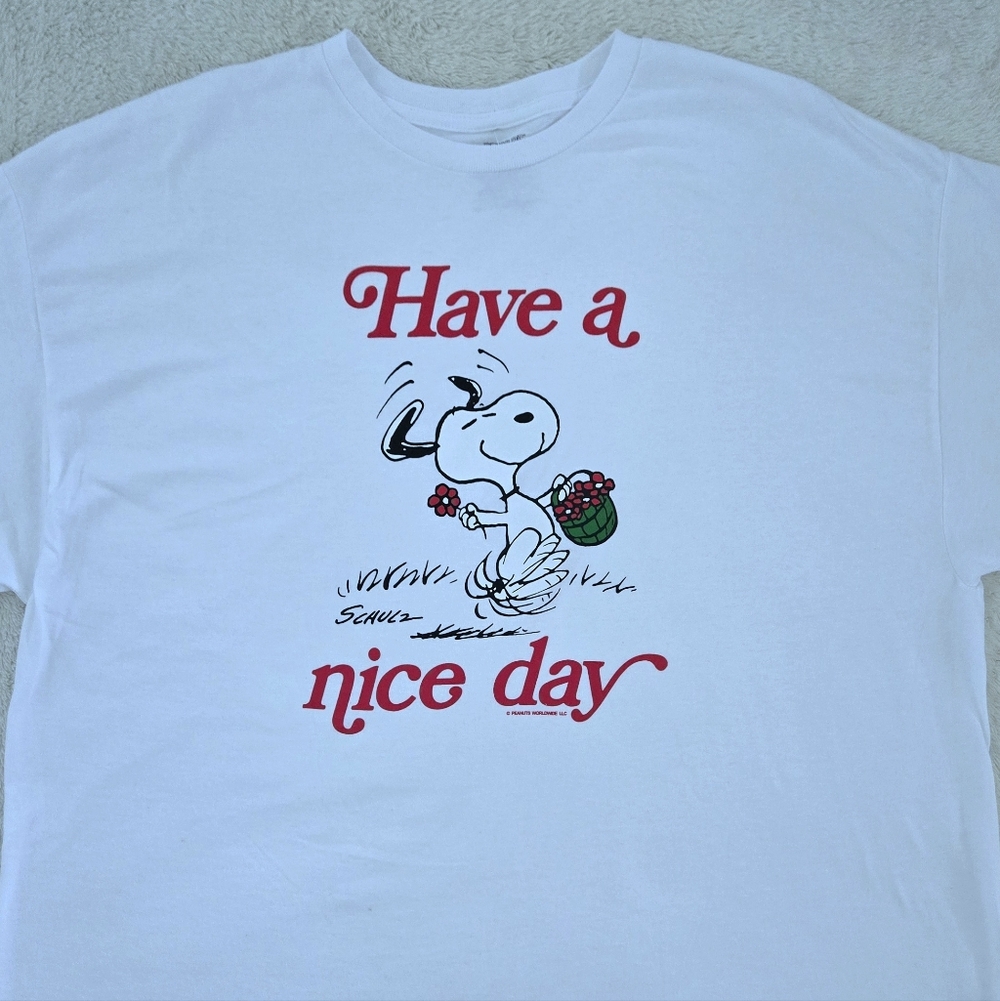 Peanuts🥜 Snoopy🐕 "Have a nice day" Graphic Tee👕 - NWOT - Picture 8 of 12